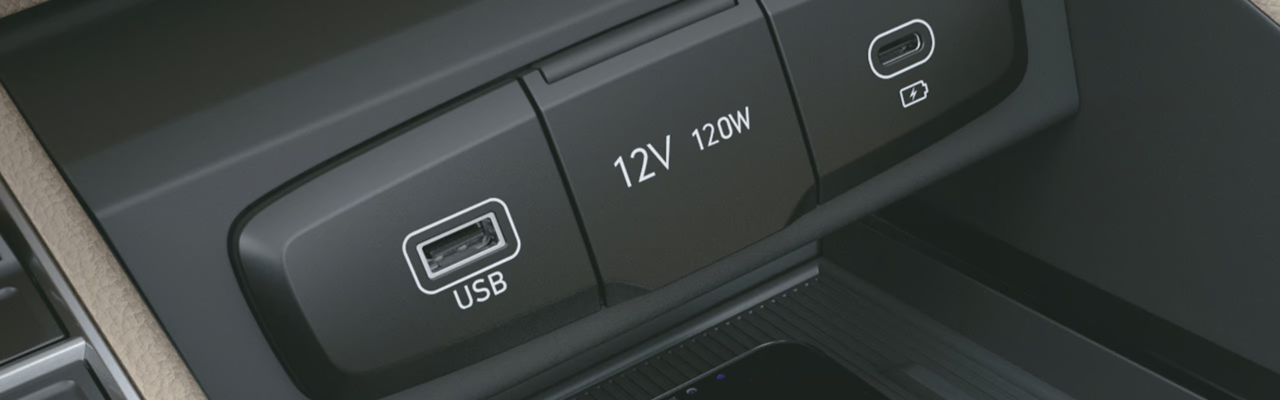 Multiple Power Sockets with 5 C-Type Ports